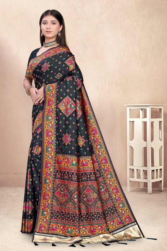 Kaashi Royale – Black Banarasi Silk Saree with Vibrant Woven Pallu